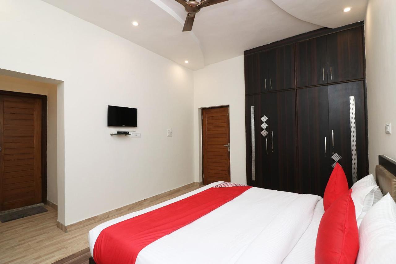 Nest Residency Faridabad Esterno foto